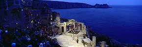 performance at the minack theatre 4
